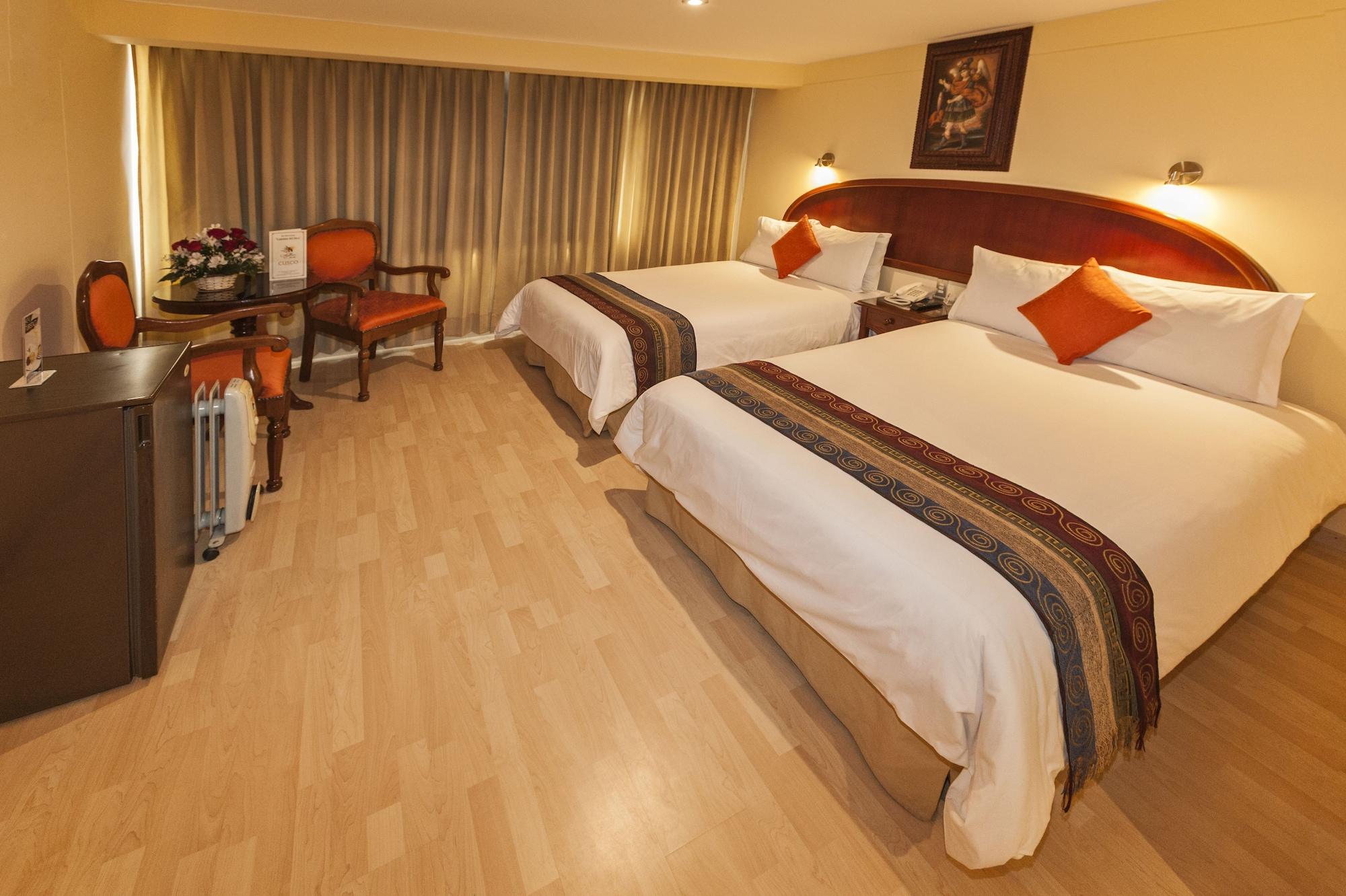 Hotel Agustos Cuzco Esterno foto
