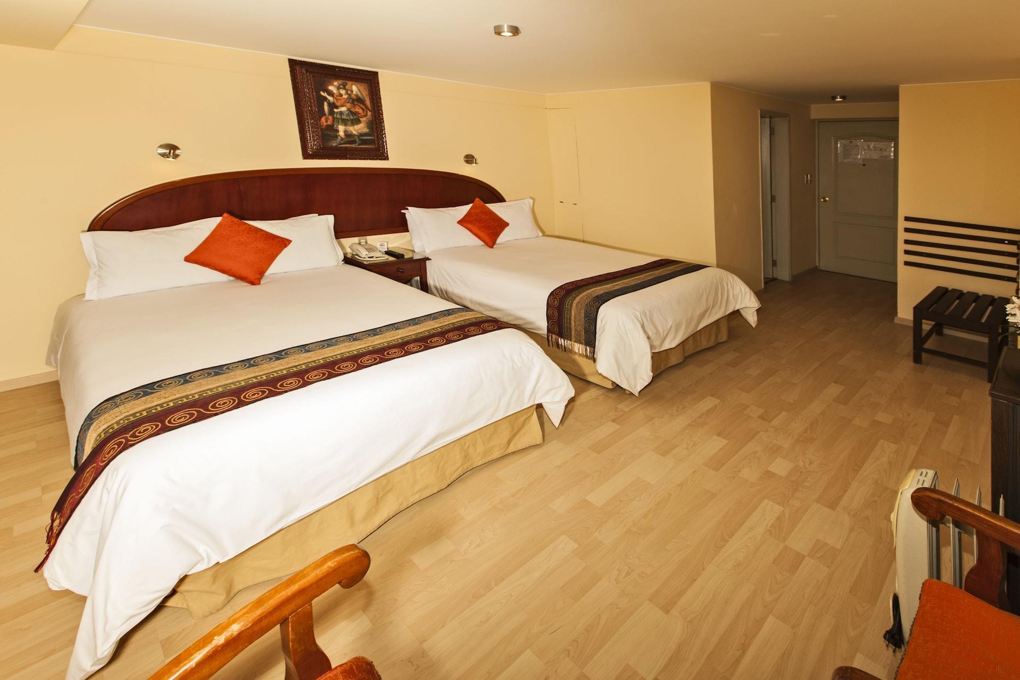 Hotel Agustos Cuzco Esterno foto