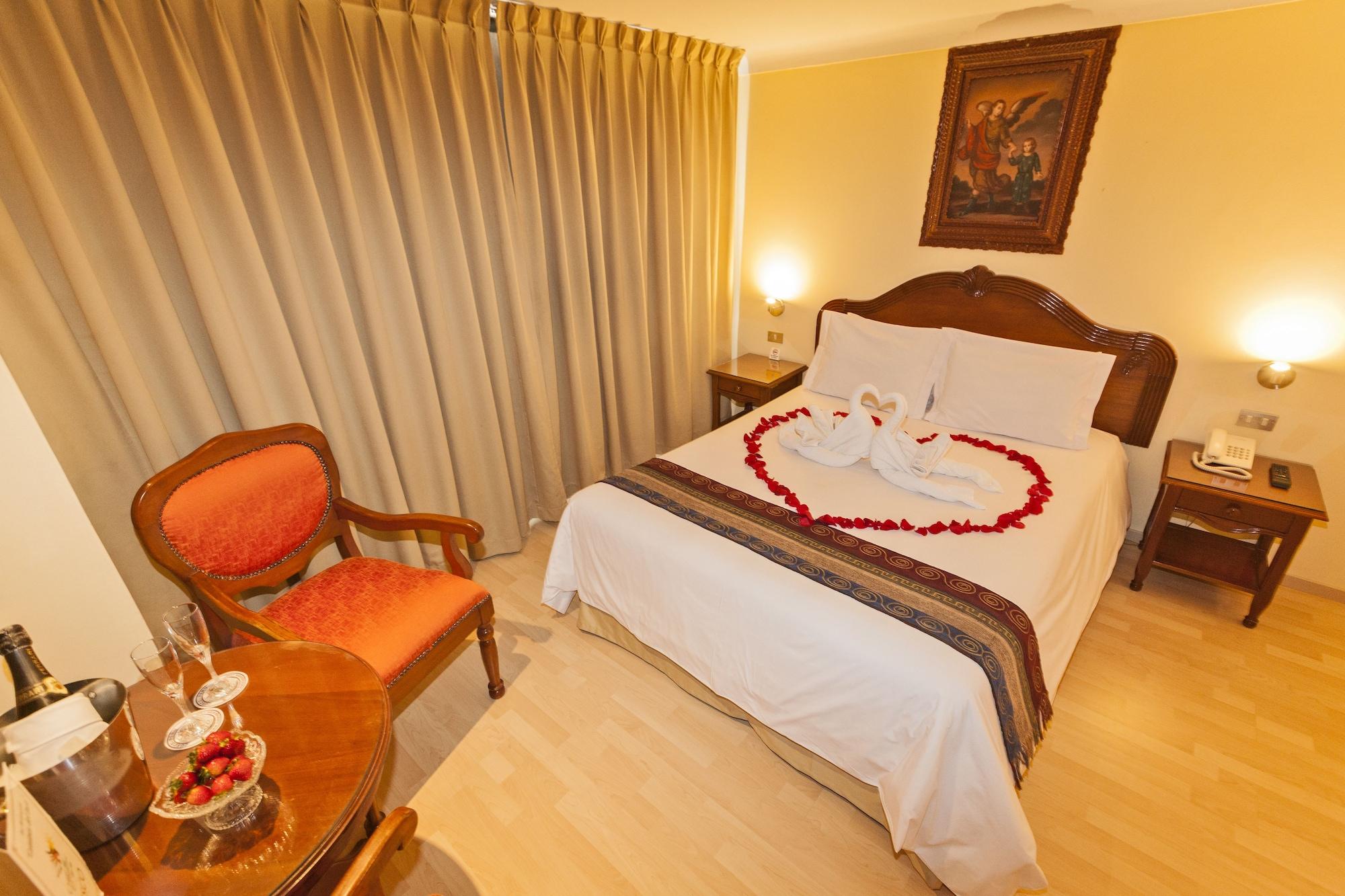 Hotel Agustos Cuzco Esterno foto