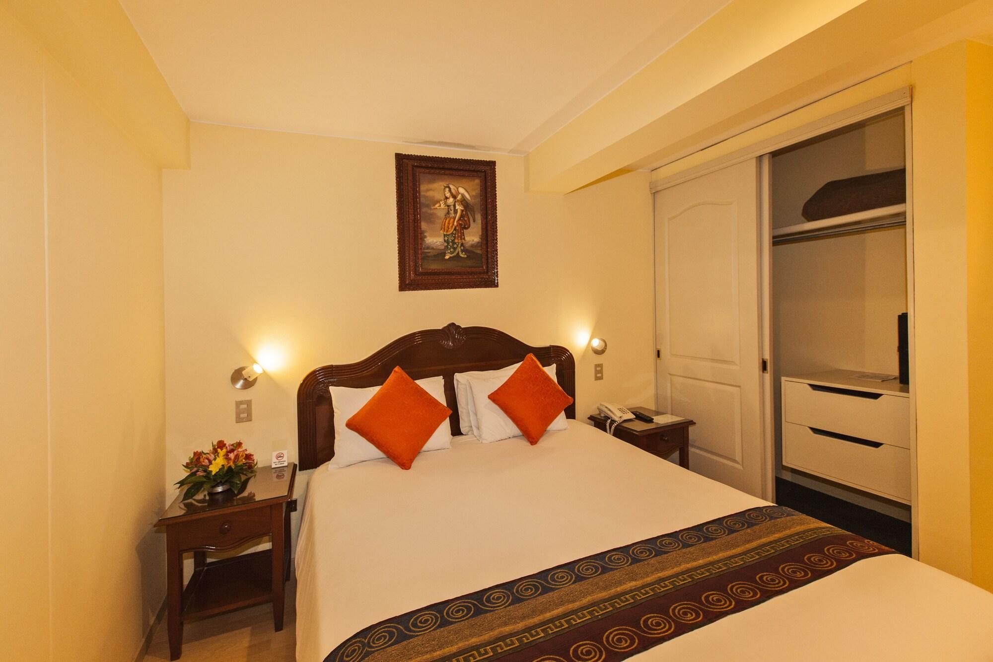 Hotel Agustos Cuzco Esterno foto
