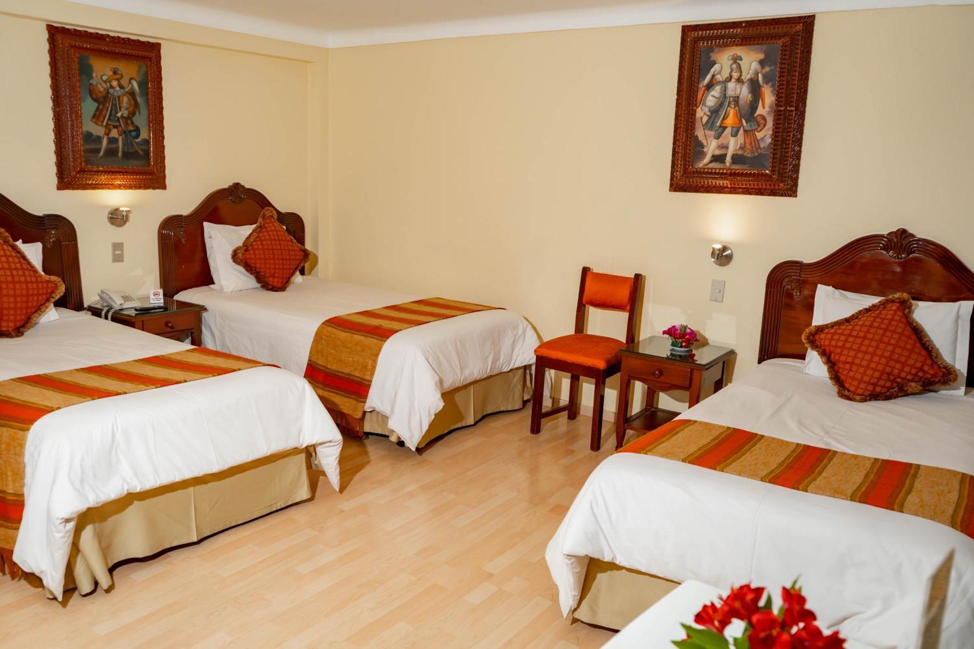 Hotel Agustos Cuzco Esterno foto