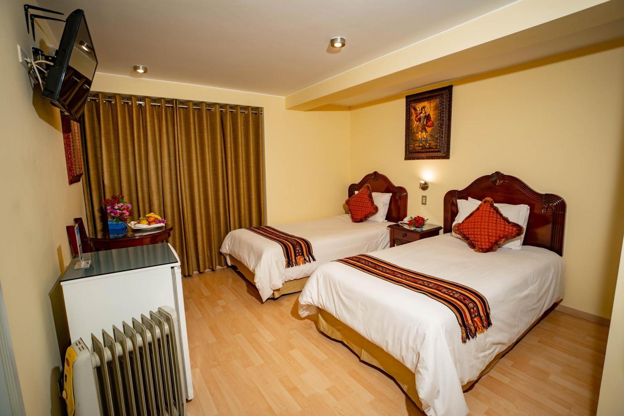 Hotel Agustos Cuzco Esterno foto