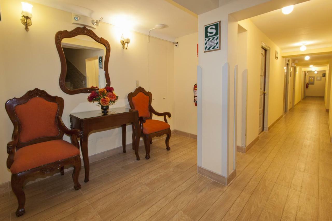 Hotel Agustos Cuzco Esterno foto